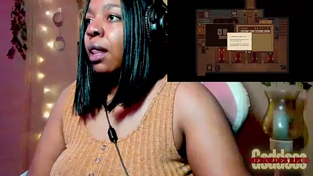 Snapshot of Goddess_MercedesRedd chatting on 06/15/26, 02:08 Goddess MercedesRedd online show from 06/15/26, 02:08