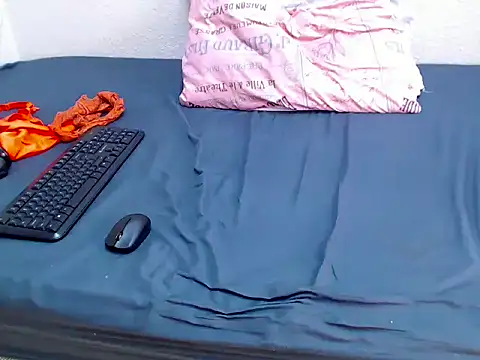 Snapshot of Busty42DDZA chatting on 03/21/26, 07:46 Busty42DDZA online show from 03/21/26, 07:46