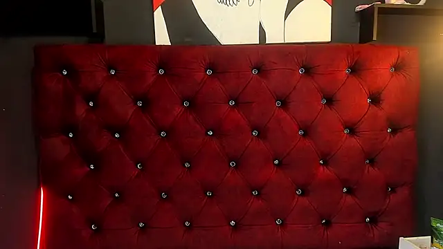 Snapshot of Sarah__Moonx chatting on 04/16/26, 09:39 Sarah Moonx online show from 04/16/26, 09:39