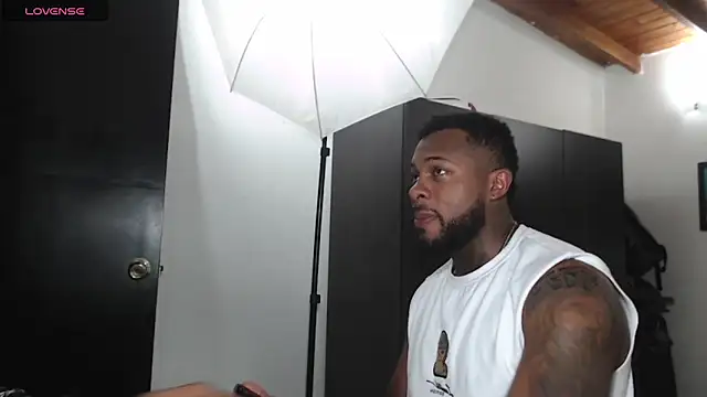 Snapshot of JEYKON_MED chatting on 04/09/26, 11:32 JEYKON MED online show from 04/09/26, 11:32