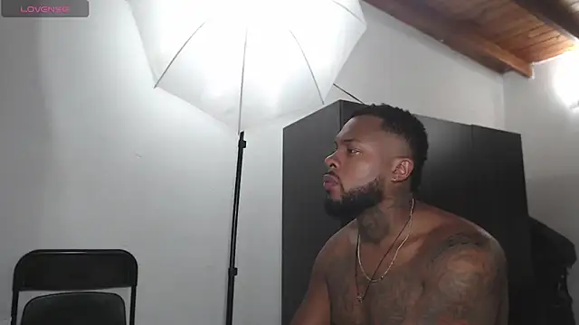 Snapshot of JEYKON_MED chatting on 04/10/26, 10:03 JEYKON MED online show from 04/10/26, 10:03