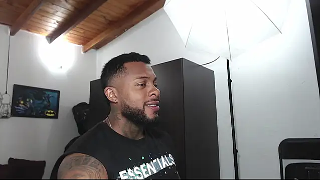 Snapshot of JEYKON_MED chatting on 04/20/26, 01:03 JEYKON MED online show from 04/20/26, 01:03