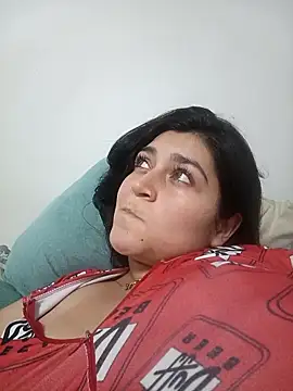 Snapshot of sckarlet1 chatting on 04/04/26, 04:11 sckarlet1 online show from 04/04/26, 04:11