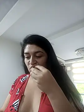 Snapshot of sckarlet1 chatting on 04/04/26, 04:26 sckarlet1 online show from 04/04/26, 04:26