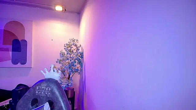 TarlyWho online show from 05/17/26, 11:28