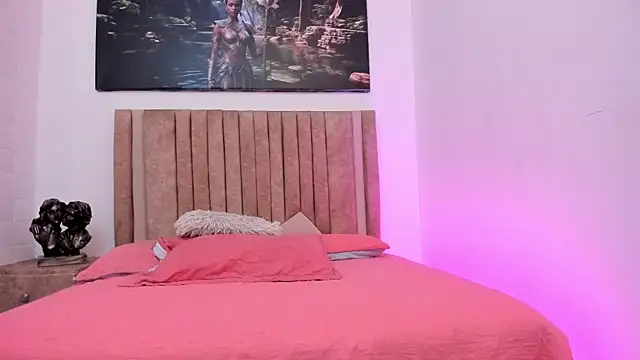 Snapshot of Elena_Cohen chatting on 03/07/26, 03:47 Elena Cohen online show from 03/07/26, 03:47