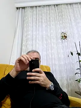 Snapshot of eranocan chatting on 03/25/26, 04:24 eranocan online show from 03/25/26, 04:24