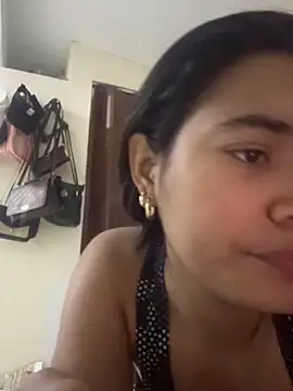 Snapshot of Sweetroseof chatting on 03/22/26, 09:18 Sweetroseof online show from 03/22/26, 09:18