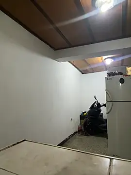 Snapshot of Sweetroseof chatting on 04/01/26, 02:03 Sweetroseof online show from 04/01/26, 02:03