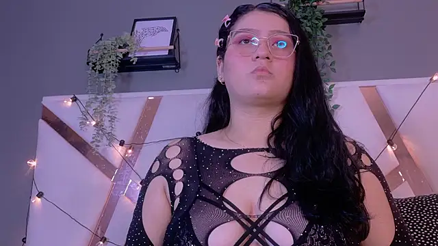 Snapshot of AmatistaSky__ chatting on 03/25/26, 11:38 AmatistaSky online show from 03/25/26, 11:38