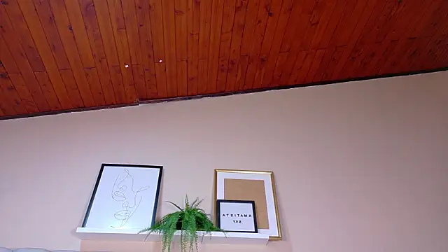 Snapshot of AmatistaSky__ chatting on 04/10/26, 11:37 AmatistaSky online show from 04/10/26, 11:37