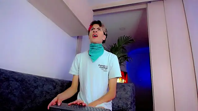 Snapshot of Darksweet_jack chatting on 03/10/26, 02:00 Darksweet jack online show from 03/10/26, 02:00