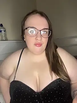 Snapshot of Lexib12xx chatting on 04/12/26, 10:15 Lexib12xx online show from 04/12/26, 10:15