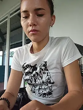 Snapshot of Isabella_Stark chatting on 03/26/26, 11:27 Isabella Stark online show from 03/26/26, 11:27