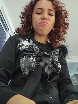 Snapshot of Isabella_Stark chatting on 04/21/26, 11:49 Isabella Stark online show from 04/21/26, 11:49