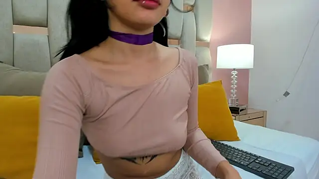 Snapshot of melina_voss chatting on 03/16/26, 10:58 melina voss online show from 03/16/26, 10:58