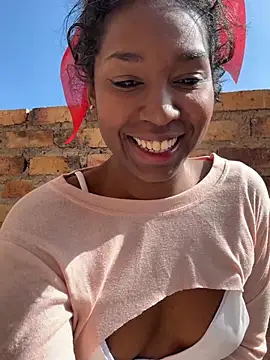 Snapshot of maryjane_ebony chatting on 03/13/26, 02:01 maryjane ebony online show from 03/13/26, 02:01