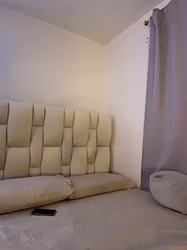 Snapshot of bellamy__ chatting on 03/24/26, 03:44 bellamy online show from 03/24/26, 03:44