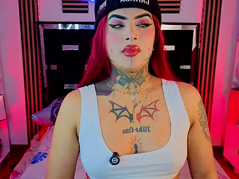 Snapshot of LauriInk1 chatting on 03/19/26, 11:53 LauriInk1 online show from 03/19/26, 11:53