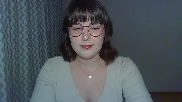 Snapshot of ClaraHard chatting on 04/09/26, 05:29 ClaraHard online show from 04/09/26, 05:29