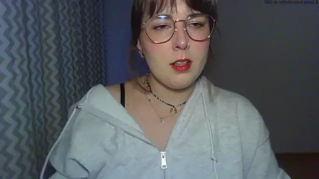 Snapshot of ClaraHard chatting on 05/11/26, 05:32 ClaraHard online show from 05/11/26, 05:32