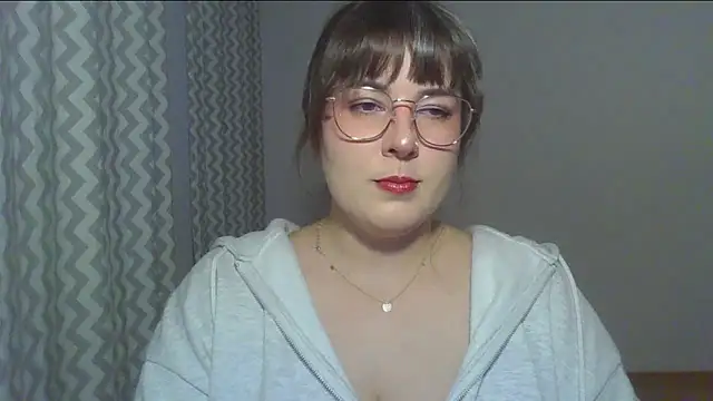 Snapshot of ClaraHard chatting on 06/08/26, 07:14 ClaraHard online show from 06/08/26, 07:14