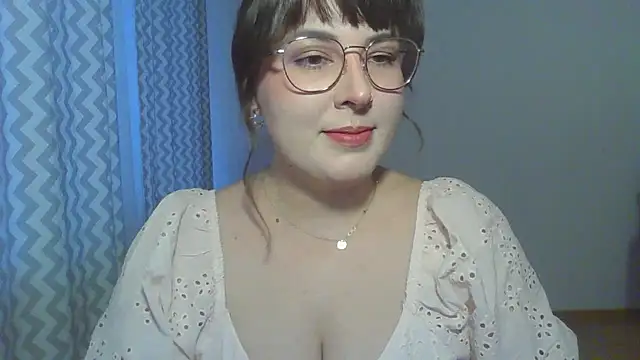 Snapshot of ClaraHard chatting on 06/10/26, 05:45 ClaraHard online show from 06/10/26, 05:45