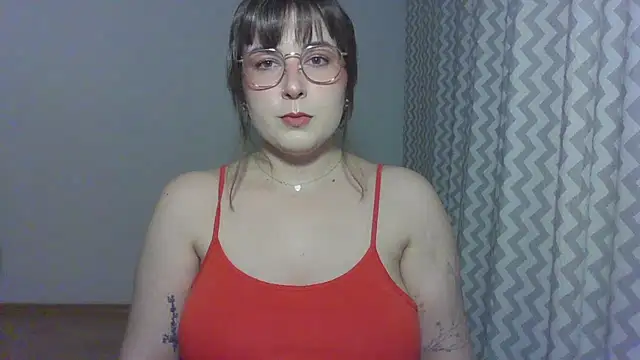 Snapshot of ClaraHard chatting on 06/24/26, 08:08 ClaraHard online show from 06/24/26, 08:08