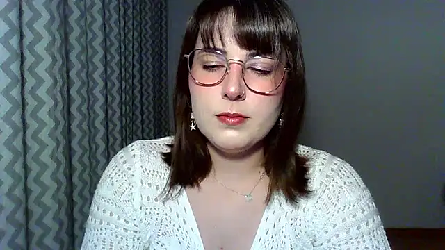 Snapshot of ClaraHard chatting on 07/06/26, 07:05 ClaraHard online show from 07/06/26, 07:05