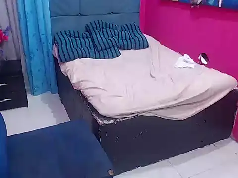 Snapshot of hotsex_couple chatting on 03/08/26, 02:04 hotsex couple online show from 03/08/26, 02:04