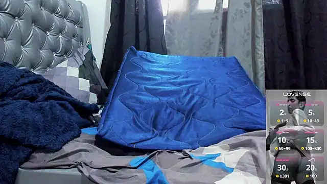 Snapshot of gomitaboy1 chatting on 04/10/26, 07:18 gomitaboy1 online show from 04/10/26, 07:18