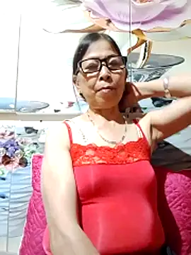 Snapshot of Sky-rain98 chatting on 04/21/26, 02:56 Sky-rain98 online show from 04/21/26, 02:56