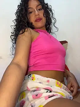 Snapshot of AmeliaAndersson chatting on 03/28/26, 02:44 AmeliaAndersson online show from 03/28/26, 02:44