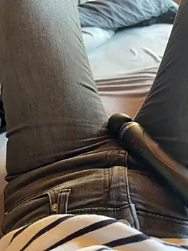 Snapshot of aleexii_s chatting on 03/20/26, 01:16 aleexii s online show from 03/20/26, 01:16