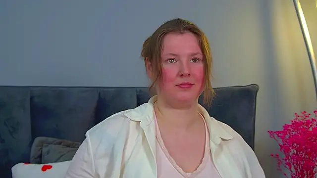 Snapshot of MelodyMoores chatting on 04/03/26, 06:55 MelodyMoores online show from 04/03/26, 06:55