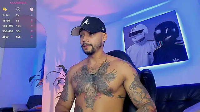 Snapshot of NikoHank_ chatting on 03/19/26, 06:39 NikoHank online show from 03/19/26, 06:39