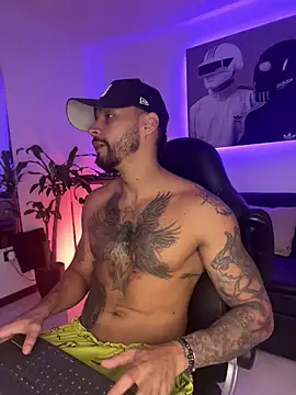 Snapshot of NikoHank_ chatting on 04/01/26, 07:20 NikoHank online show from 04/01/26, 07:20