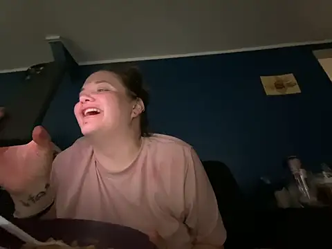 Snapshot of highimmaryjane chatting on 04/12/26, 10:37 highimmaryjane online show from 04/12/26, 10:37