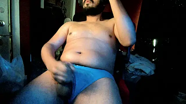 Snapshot of curly_rico chatting on 04/15/26, 10:10 curly rico online show from 04/15/26, 10:10