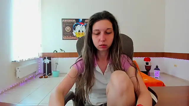 Snapshot of Ellina_Star chatting on 04/11/26, 08:18 Ellina Star online show from 04/11/26, 08:18