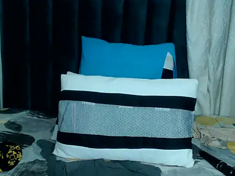 Snapshot of mimi_passion24 chatting on 03/07/26, 09:01 mimi passion24 online show from 03/07/26, 09:01