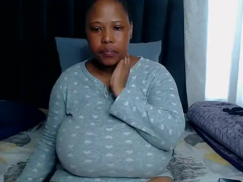 Snapshot of mimi_passion24 chatting on 03/11/26, 06:30 mimi passion24 online show from 03/11/26, 06:30