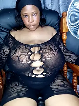 Snapshot of mimi_passion24 chatting on 03/21/26, 06:18 mimi passion24 online show from 03/21/26, 06:18