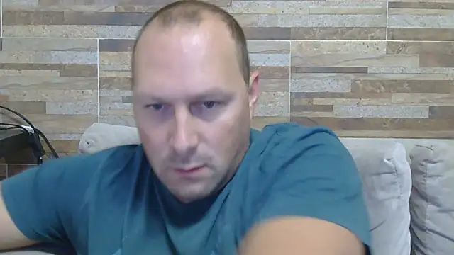 Snapshot of lustonfan chatting on 04/07/26, 12:49 lustonfan online show from 04/07/26, 12:49