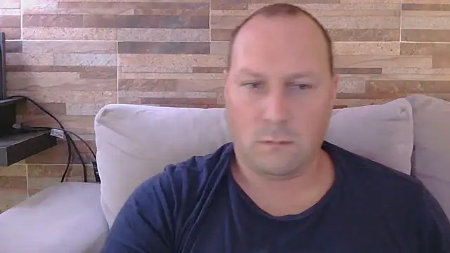 Snapshot of lustonfan chatting on 04/10/26, 12:43 lustonfan online show from 04/10/26, 12:43