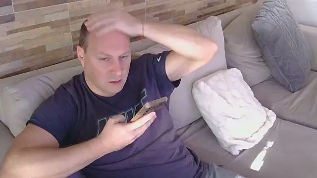 lustonfan online show from 05/11/26, 01:28