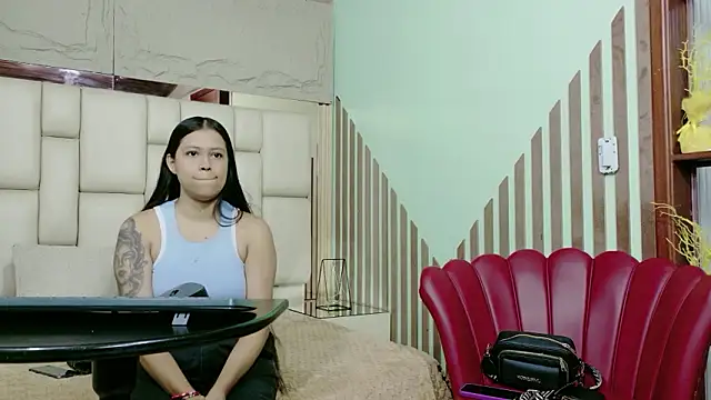 Snapshot of VikyANDfer chatting on 03/19/26, 12:31 VikyANDfer online show from 03/19/26, 12:31