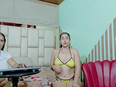 Snapshot of VikyANDfer chatting on 04/06/26, 12:50 VikyANDfer online show from 04/06/26, 12:50