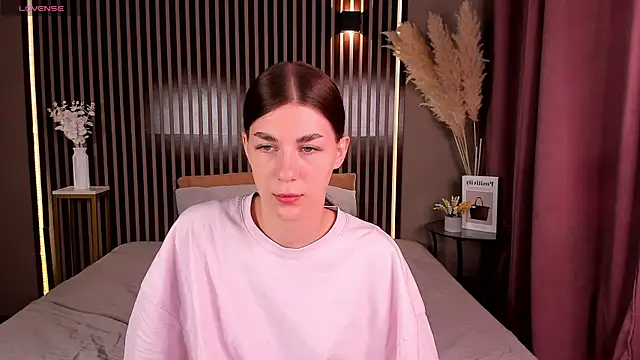 LunaRossaa online show from 07/09/26, 11:42