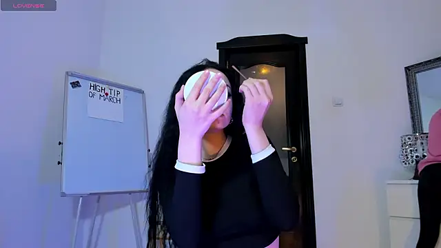 Snapshot of Cheerishh chatting on 03/28/26, 12:49 Cheerishh online show from 03/28/26, 12:49